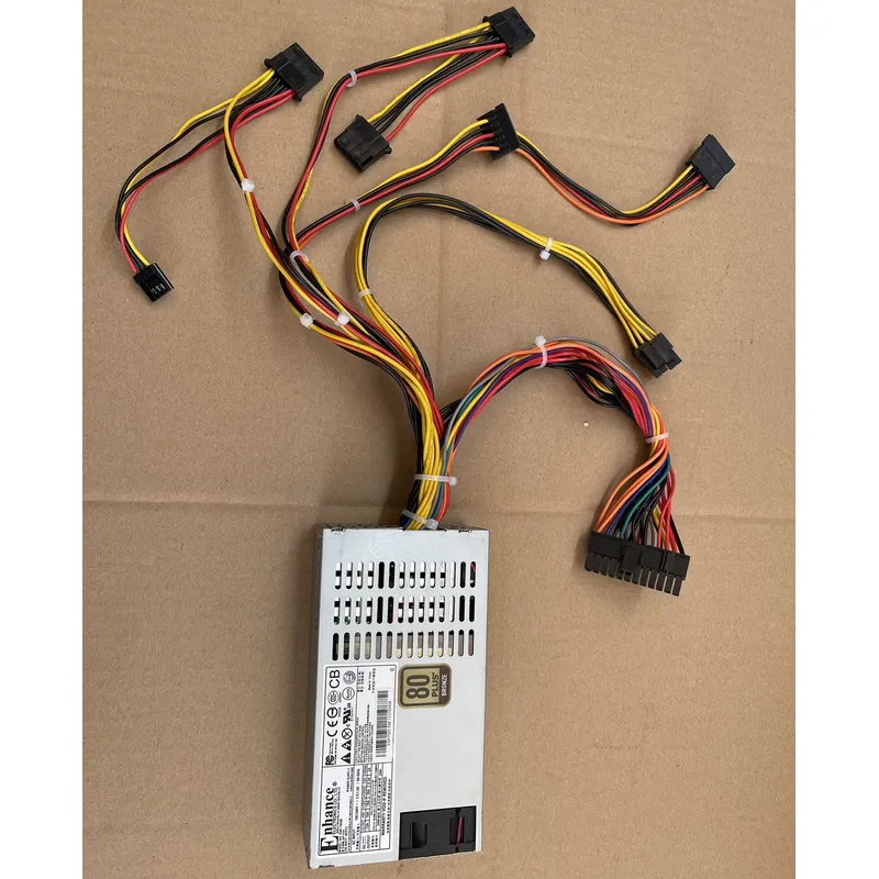 مزود طاقة صغير من نوع Yiheng E - مراجعة Server Power Supply وسعره